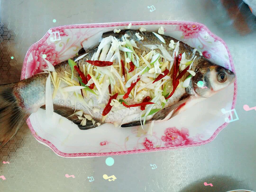 清蒸鳊花鱼怎么做_清蒸鳊花鱼的做法_豆果美食