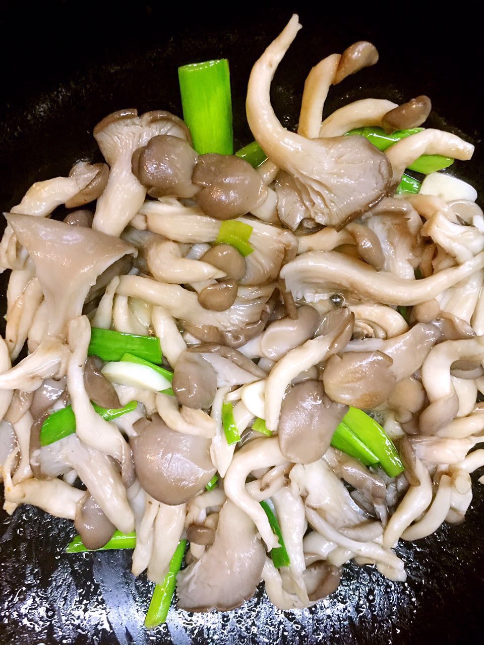 素炒蘑菇的做法_【图解】素炒蘑菇怎么做如何做好吃