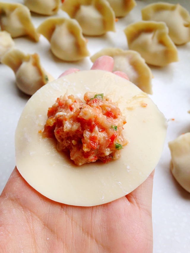 猪肉虾仁胡萝卜饺子