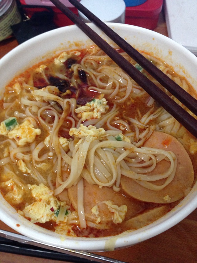 大全做法一勺鸡精适量火锅辅料的猪肉平菇本做法的做法麻油菜谱汤的最正宗面条步骤图片