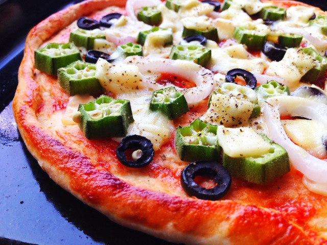 ... 做如何做好吃_【pizza】秋葵黑橄榄薄底披萨家常做法