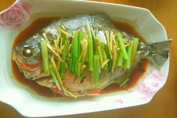 清蒸鱼的做法_菜谱_豆果美食