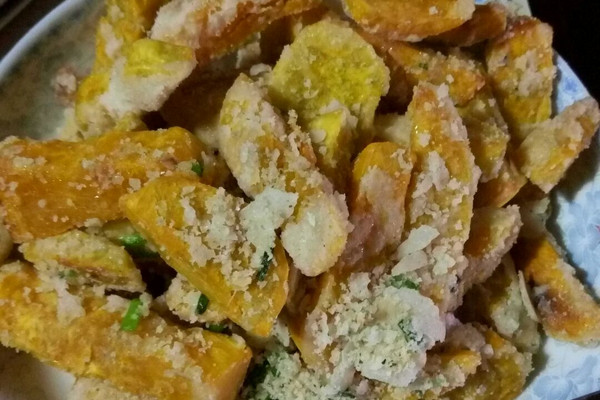 潮汕美食——反砂番薯的做法