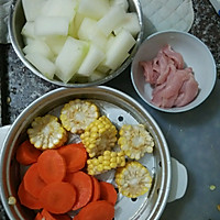 冬瓜红萝卜玉米瘦肉汤的做法_【图解】冬瓜红