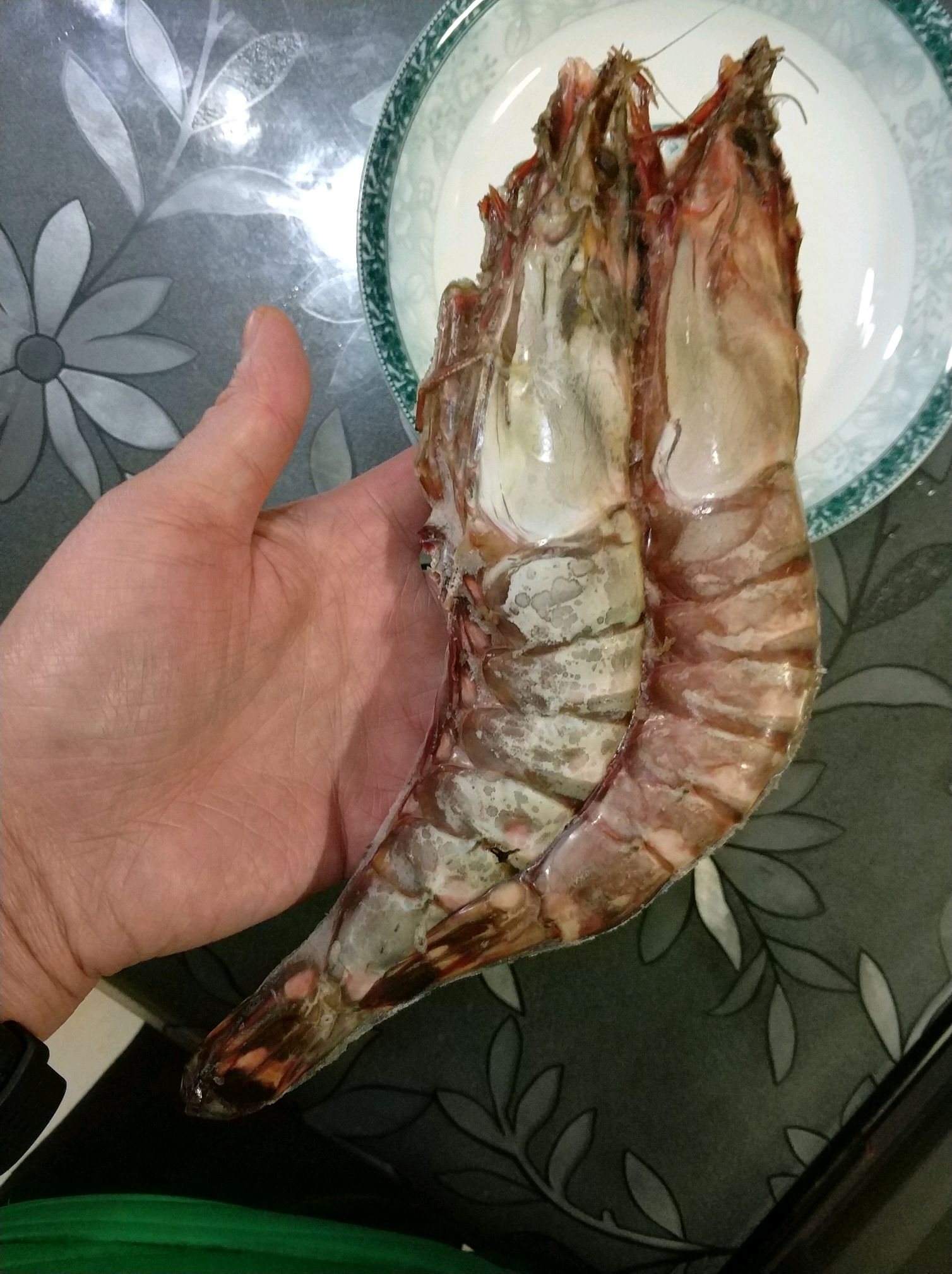 蒜蓉蒸老虎虾