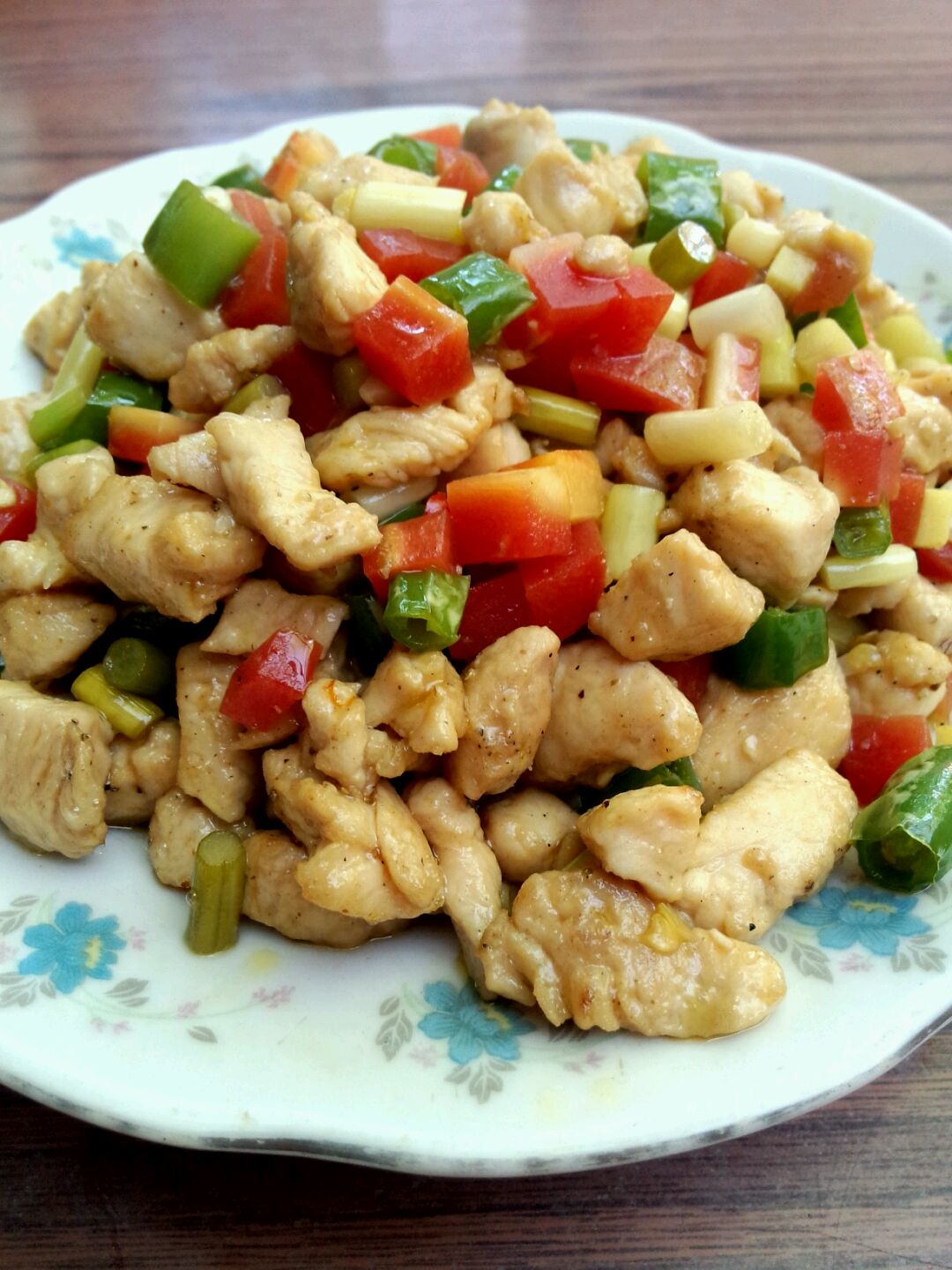 酸辣鸡丁