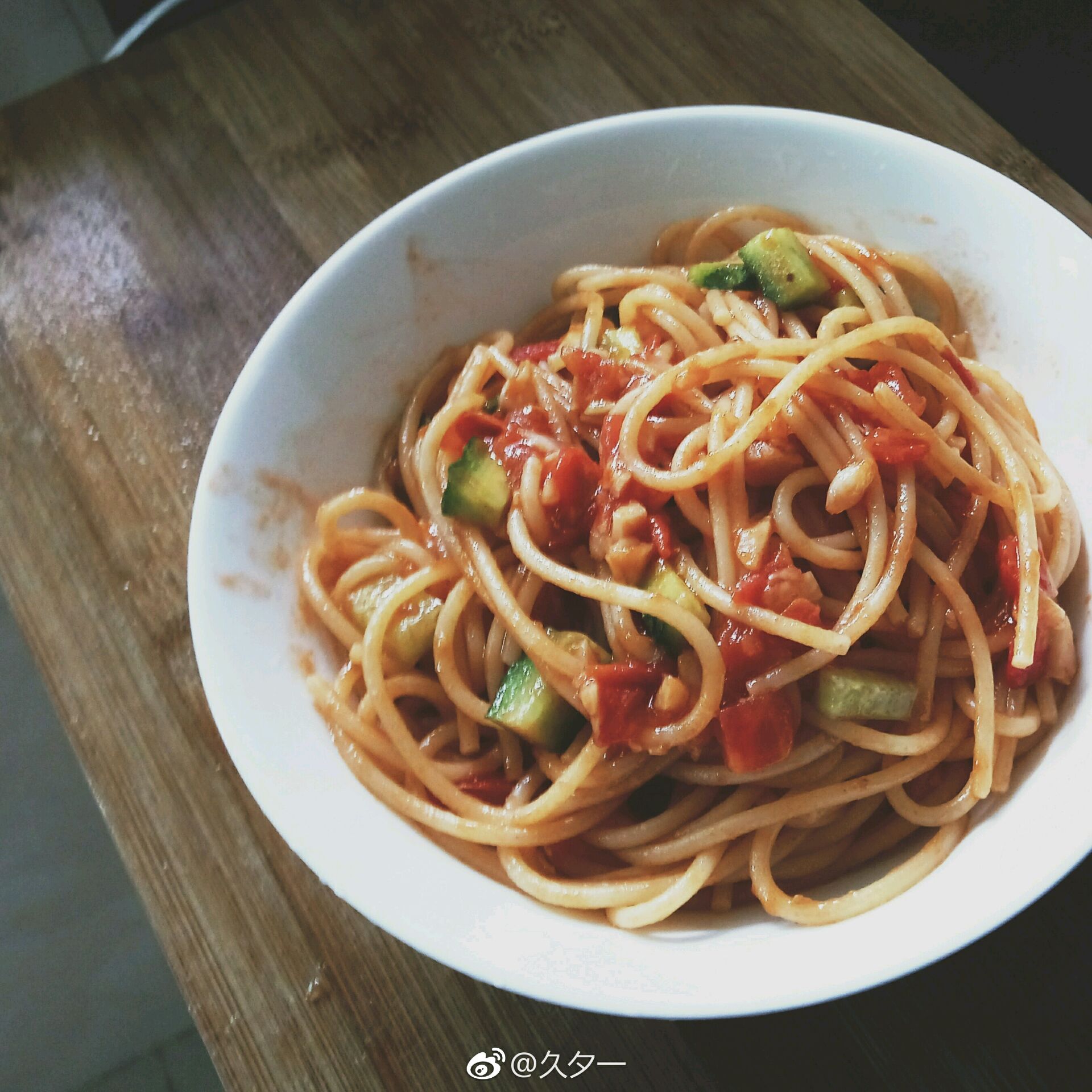 【美食摄影】番茄肉酱意面|摄影|静物|草立川成 - 原创作品 - 站酷 (ZCOOL)