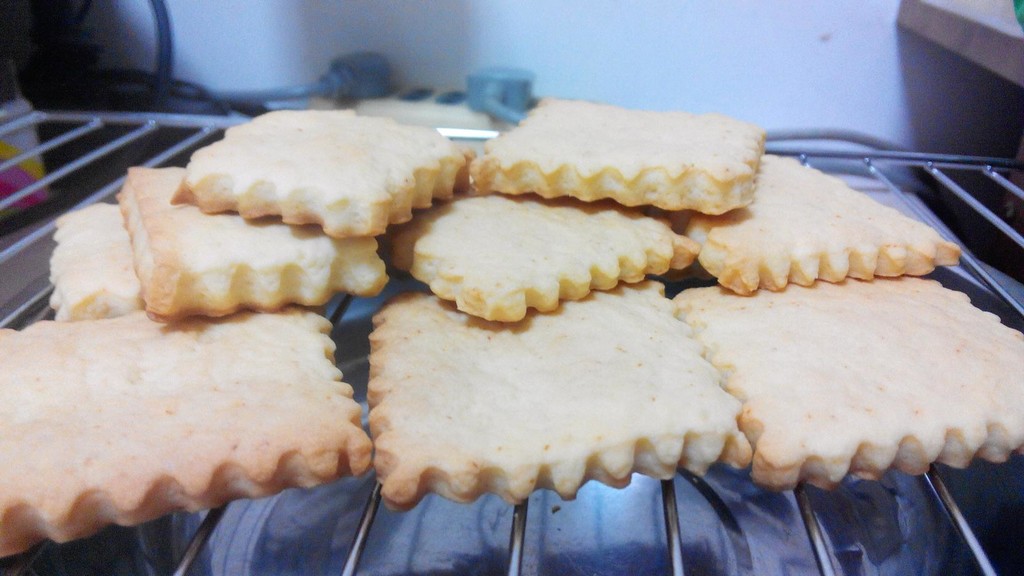 酥脆大饼干的做法_【图解】酥脆大饼干怎么做如何做好吃_酥脆大饼干