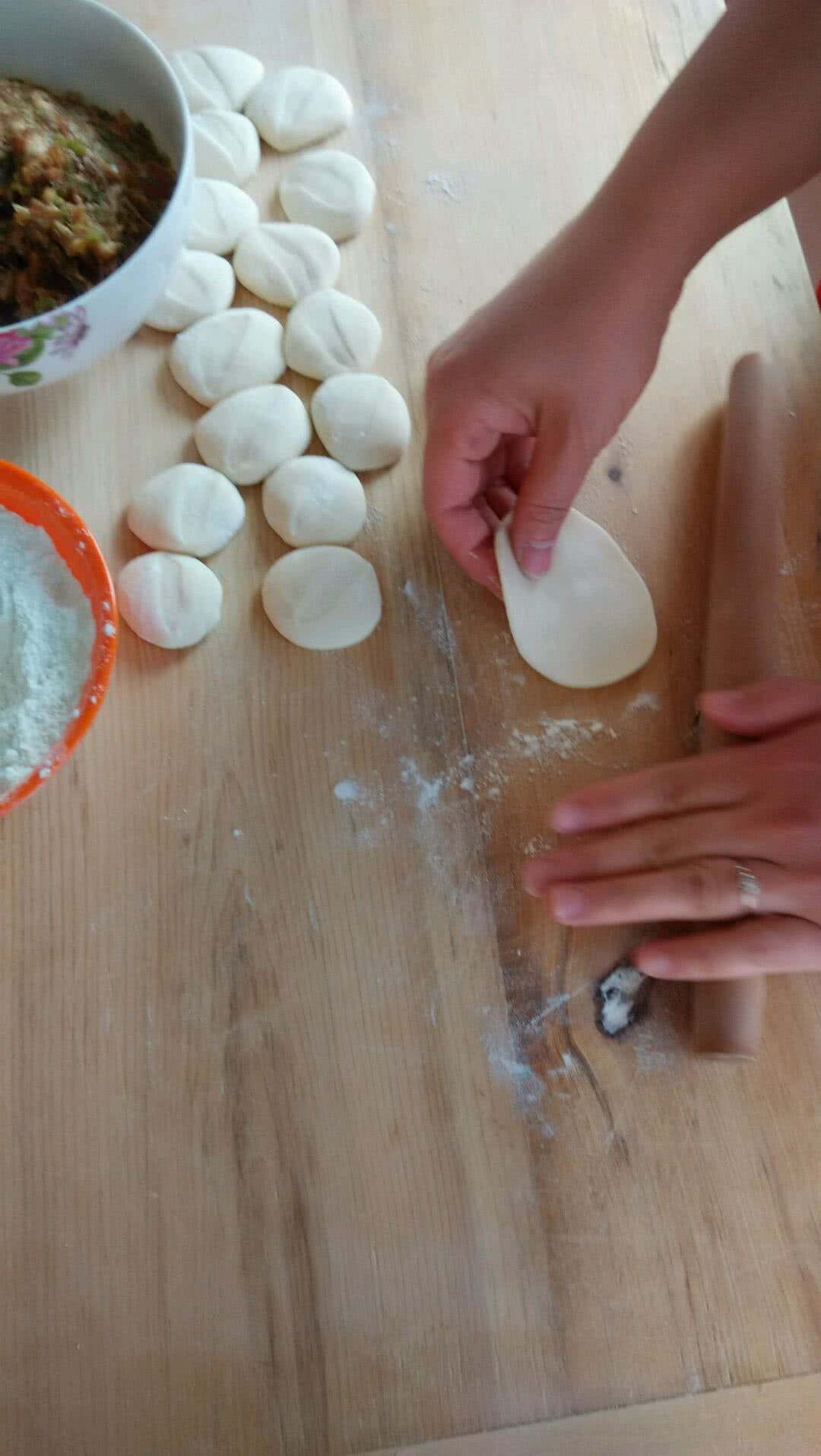 花样饺子包法怎么做_花样饺子包法的做法视频_胶P糖_豆果美食