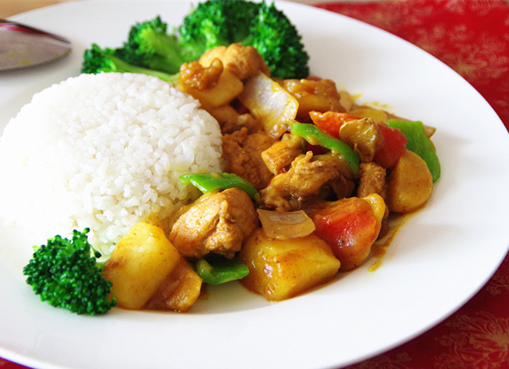 营养快手菜--咖喱鸡肉饭