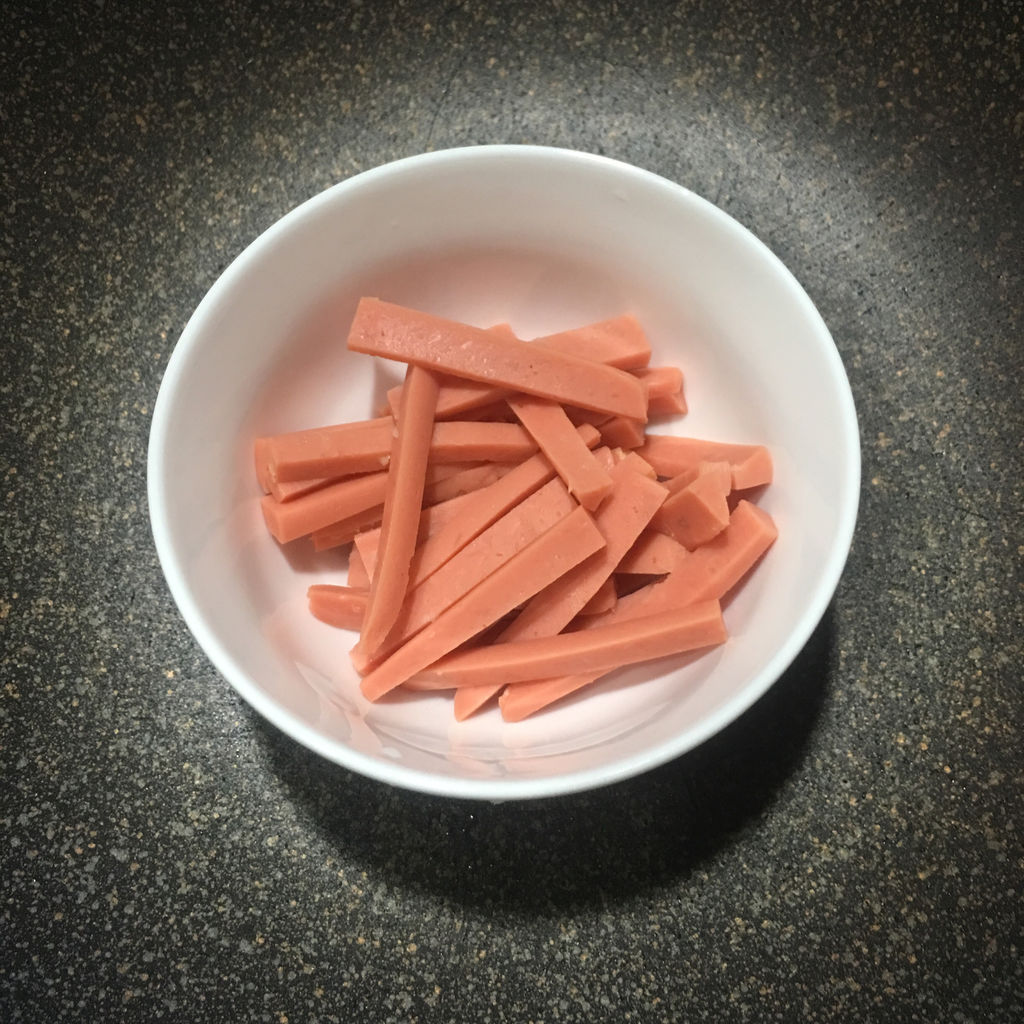 火腿肠炒河粉