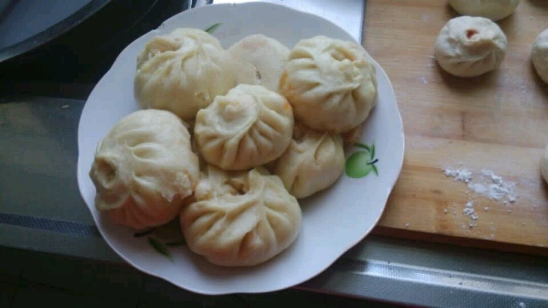 西红柿鸡蛋包子