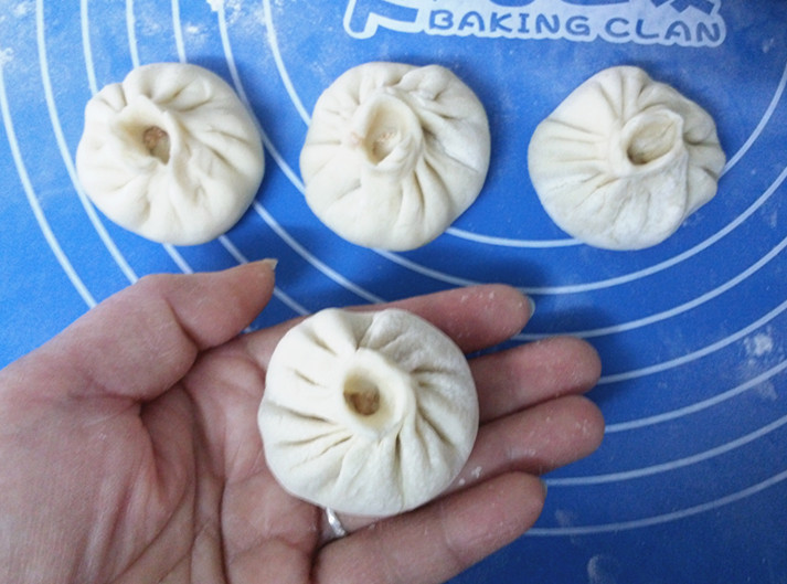 鸡汁灌汤包