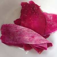 宝宝辅食~火龙果皮手擀面(西红柿鸡蛋卤)的做