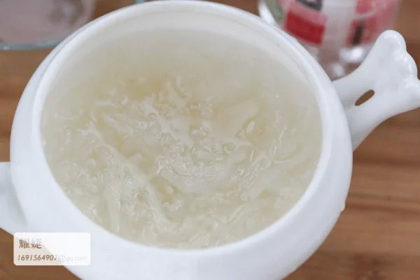 节气调理 | 滋阴润燥的隔水炖燕窝的做法