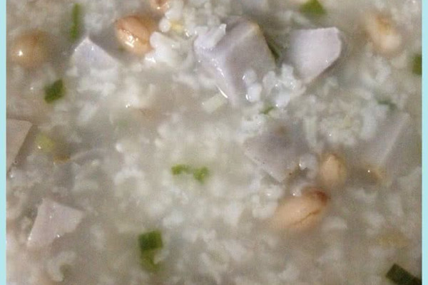 花生芋头粥
