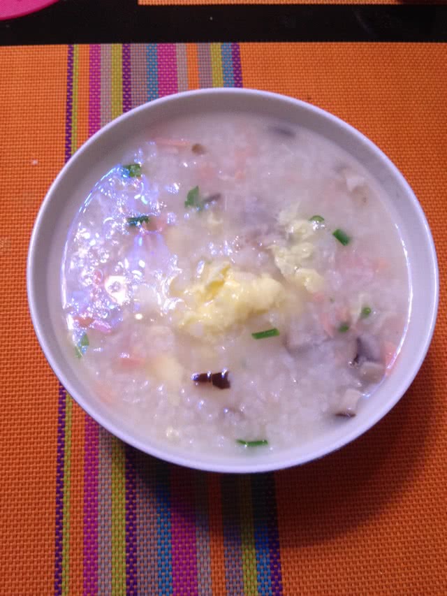 火腿香菇蛋花粥