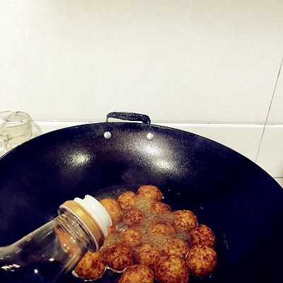 糯米丸子家常做法要放油吗 400_a123c64577cd38ecdb3d3ed74e220cae.jpg