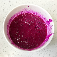 火龙果戚风淋面蛋糕#ukoeo烤箱食谱#的做法_