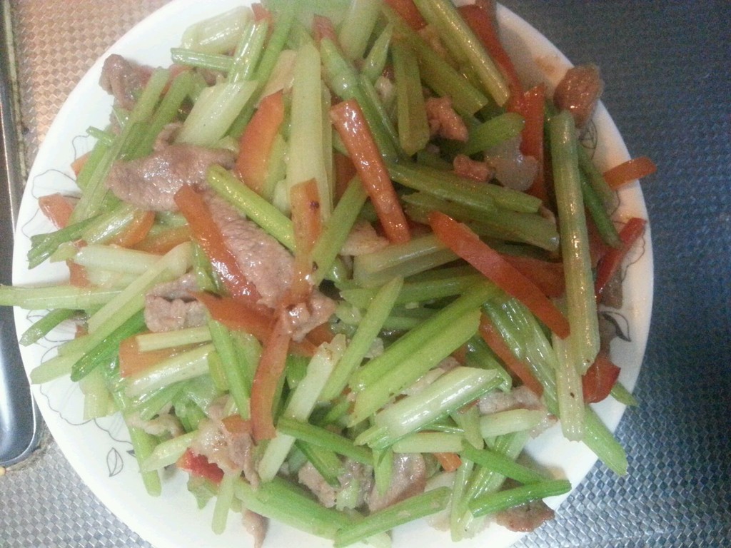 香芹炒肉丝