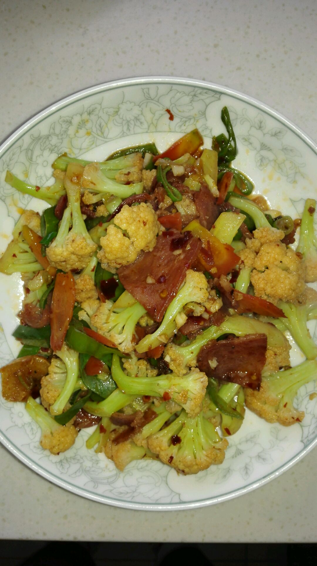 炒菜花的做法，炒菜花怎么做好吃，炒菜花的家常做法-清炒花菜做法