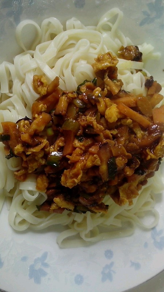无肉炸酱面的做法