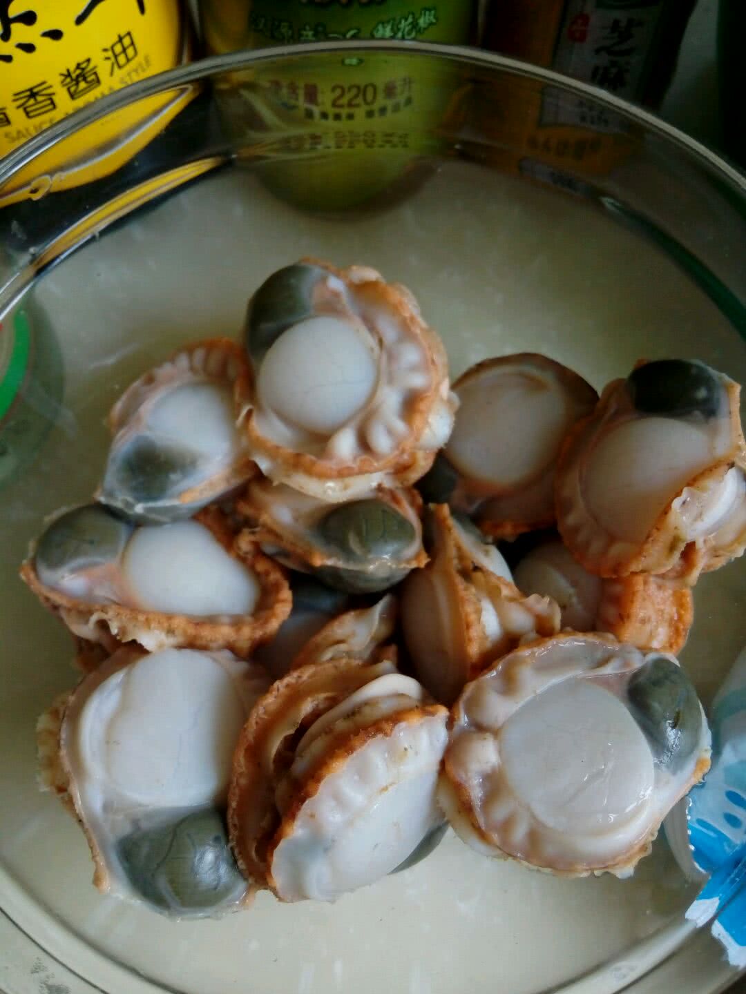 凉拌扇贝的做法图解1