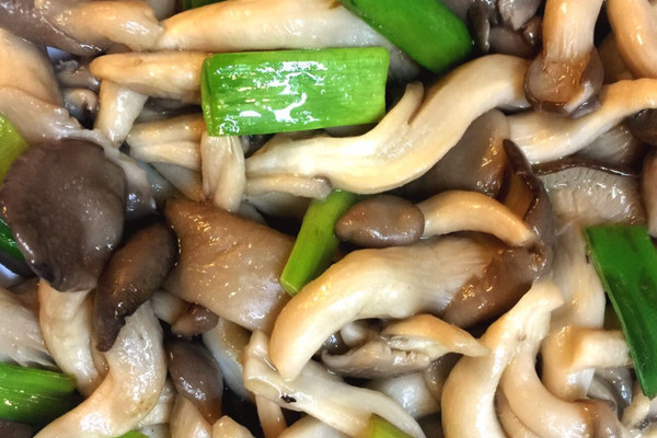 素炒蘑菇的做法_【图解】素炒蘑菇怎么做如何做好吃