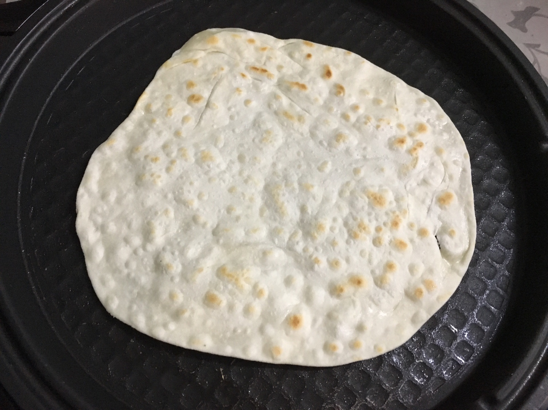 嫩牛肉卷饼#利仁电饼铛,烙烤不翻锅