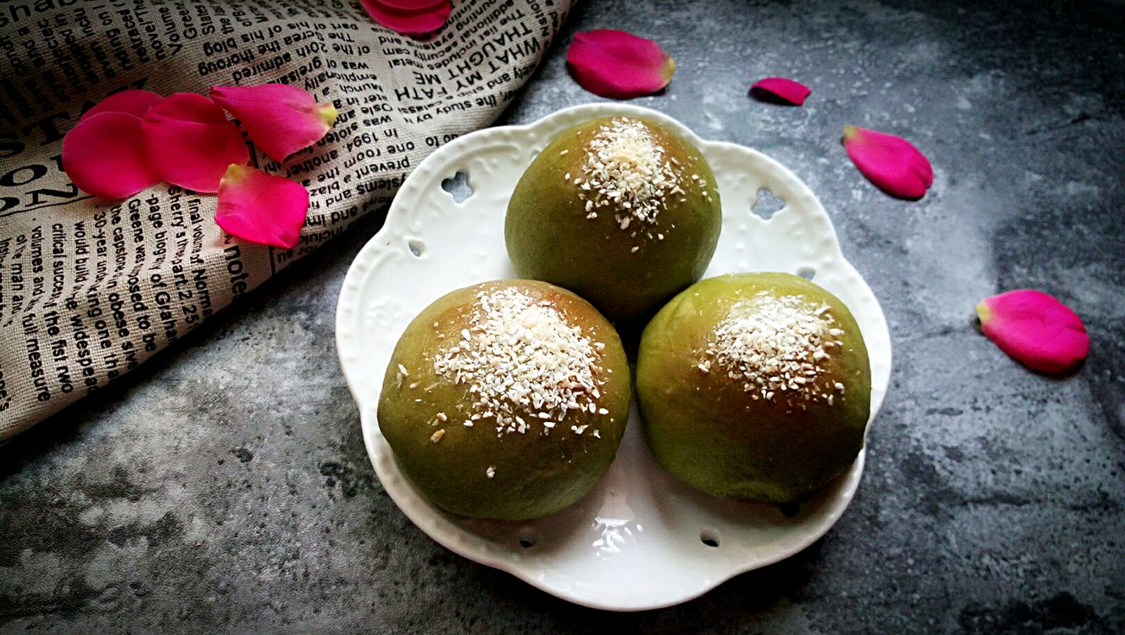 抹茶红豆包