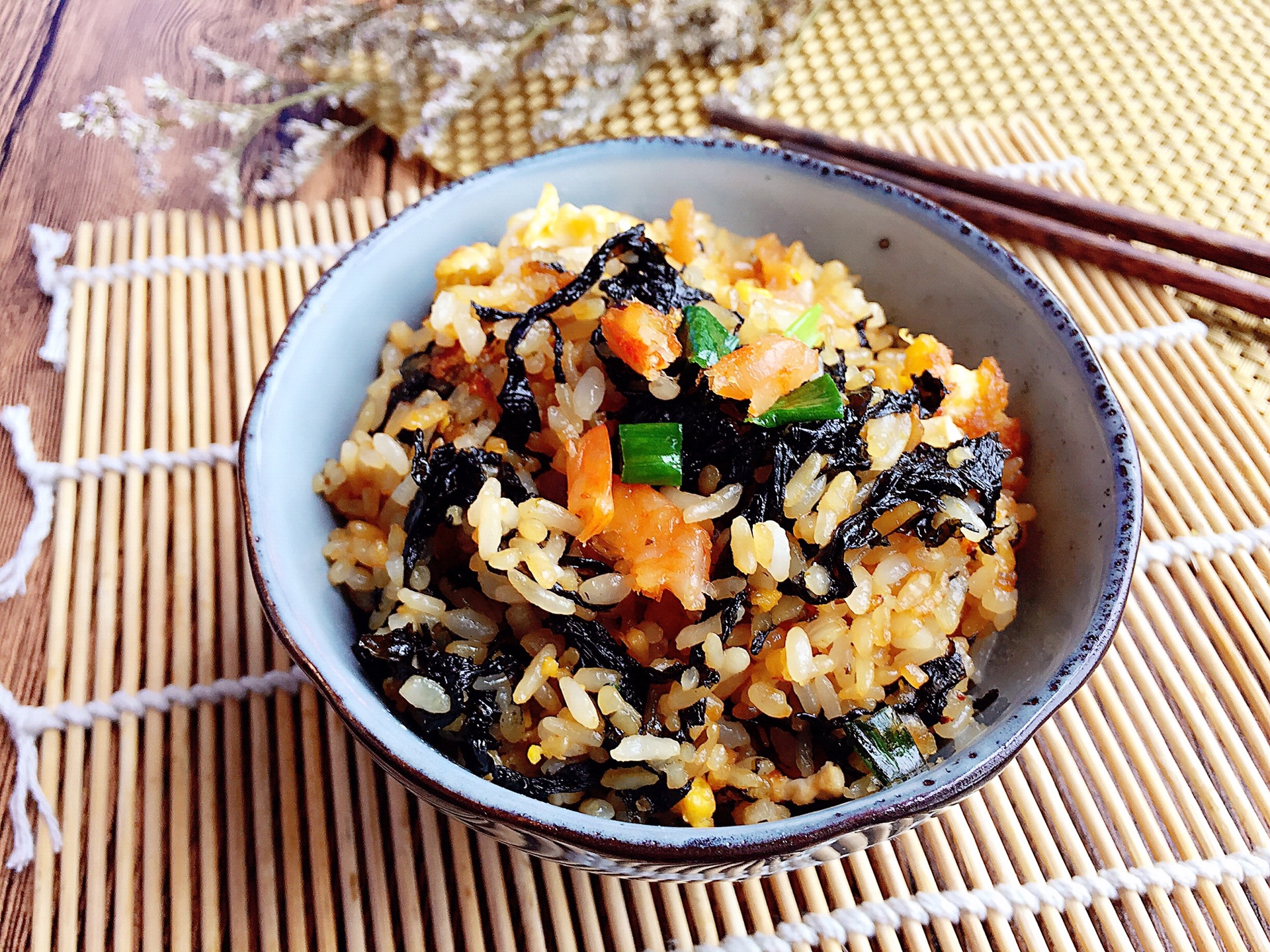 香酥紫菜炒饭怎么做_香酥紫菜炒饭的做法_瑗瑗baby_豆