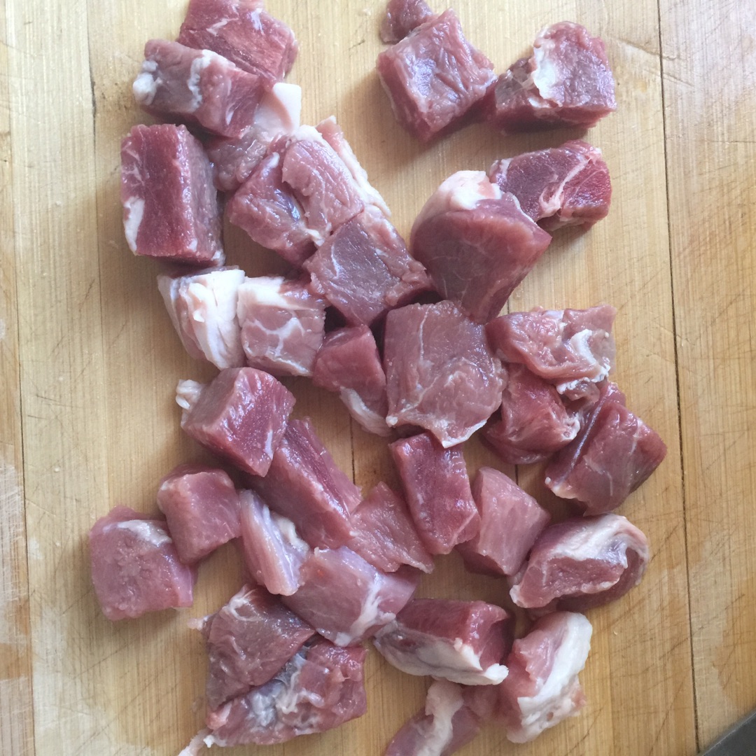 芝麻羊肉粒