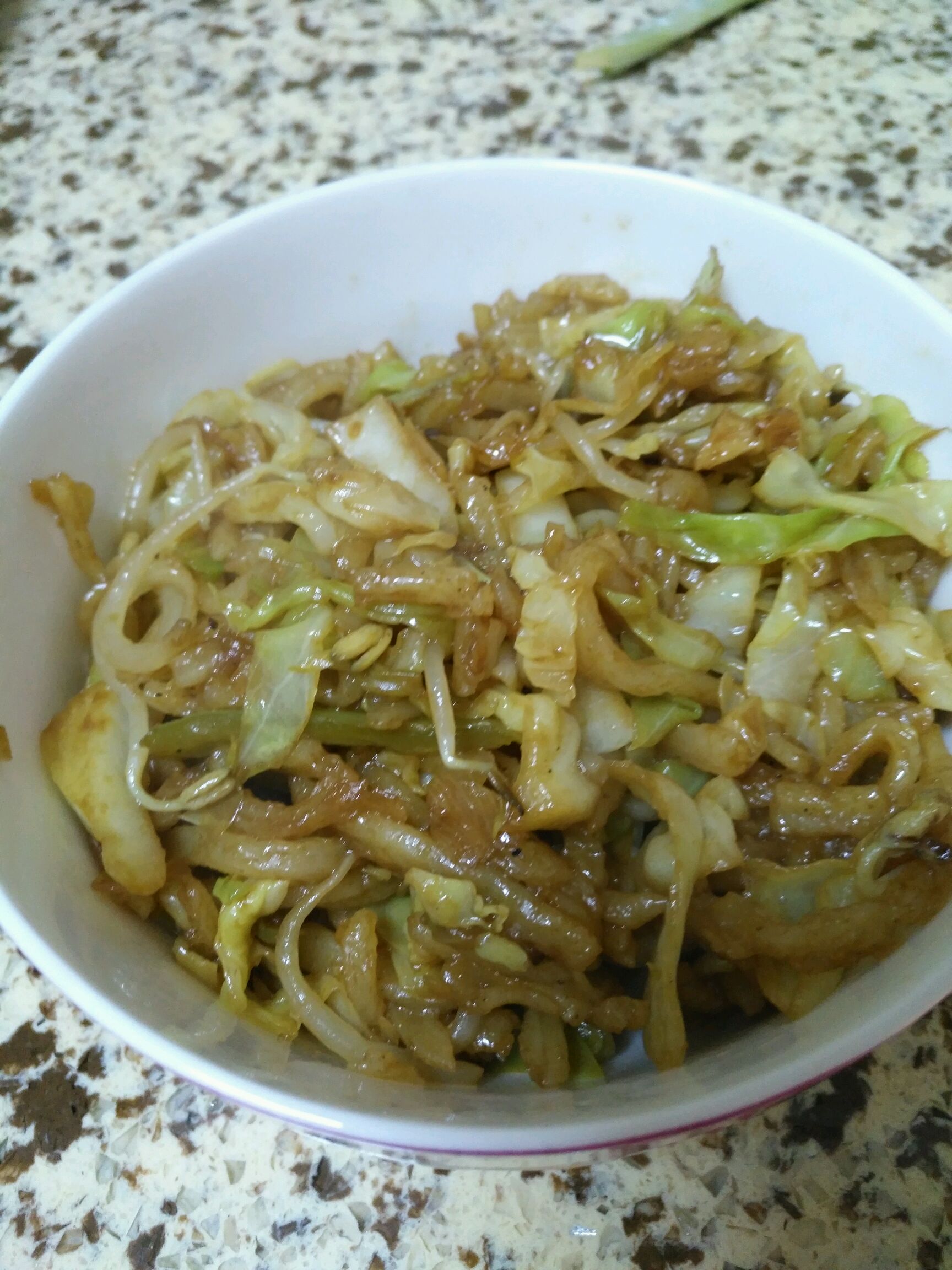 圆白菜炒饼丝