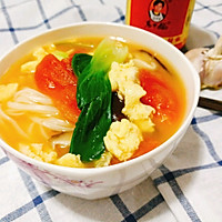 超快手晚饭-西红柿鸡蛋蔬菜面的做法_【图解】