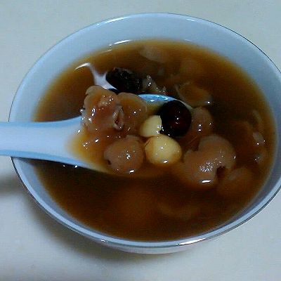 桂圆红枣莲子汤