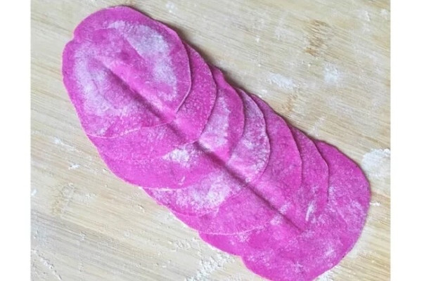 玫瑰花馒头(火龙果版)的做法_【图解】玫瑰花
