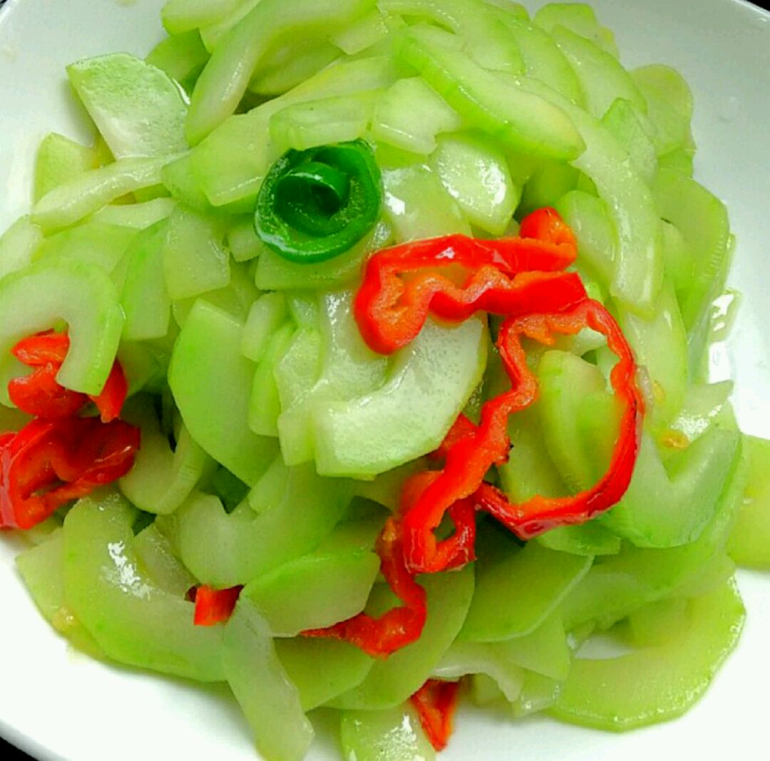 黄瓜怎么做才好吃？试试这种做法，脆嫩可口，简单家常，开胃下饭 - 哔哩哔哩