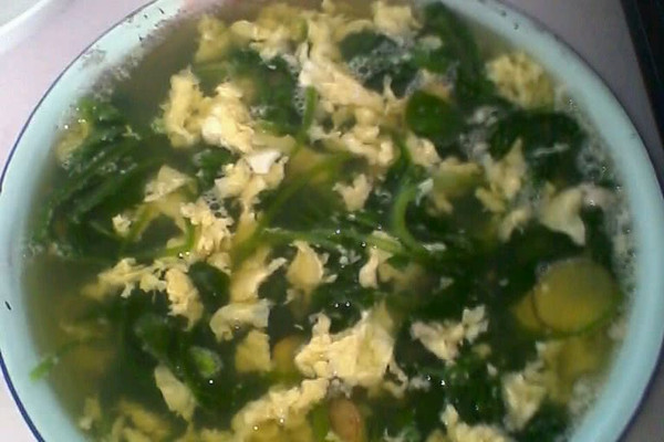 鸡蛋菠菜汤