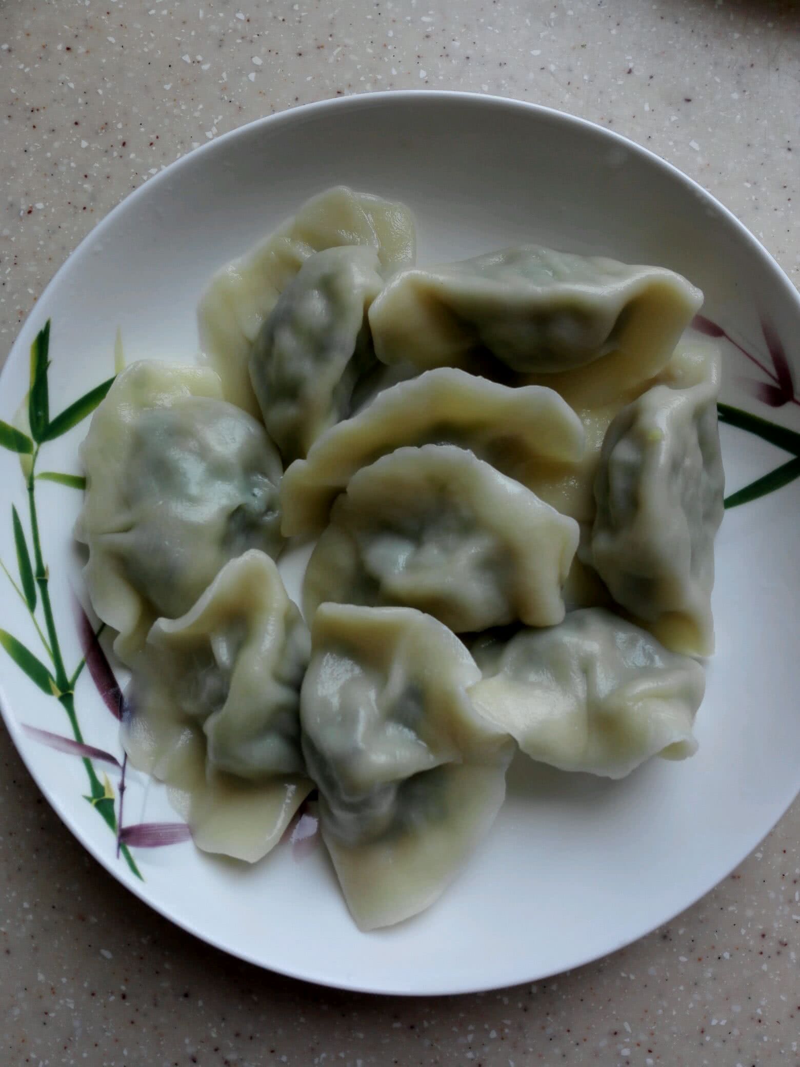 青椒饺子的做法_【图解】青椒饺子怎么做如何做好吃_图解大全 青椒饺子的做法_【图解】青椒饺子怎么做如何做好吃