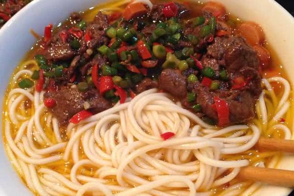 老长沙·孜然牛肉·拉面(盖码)
