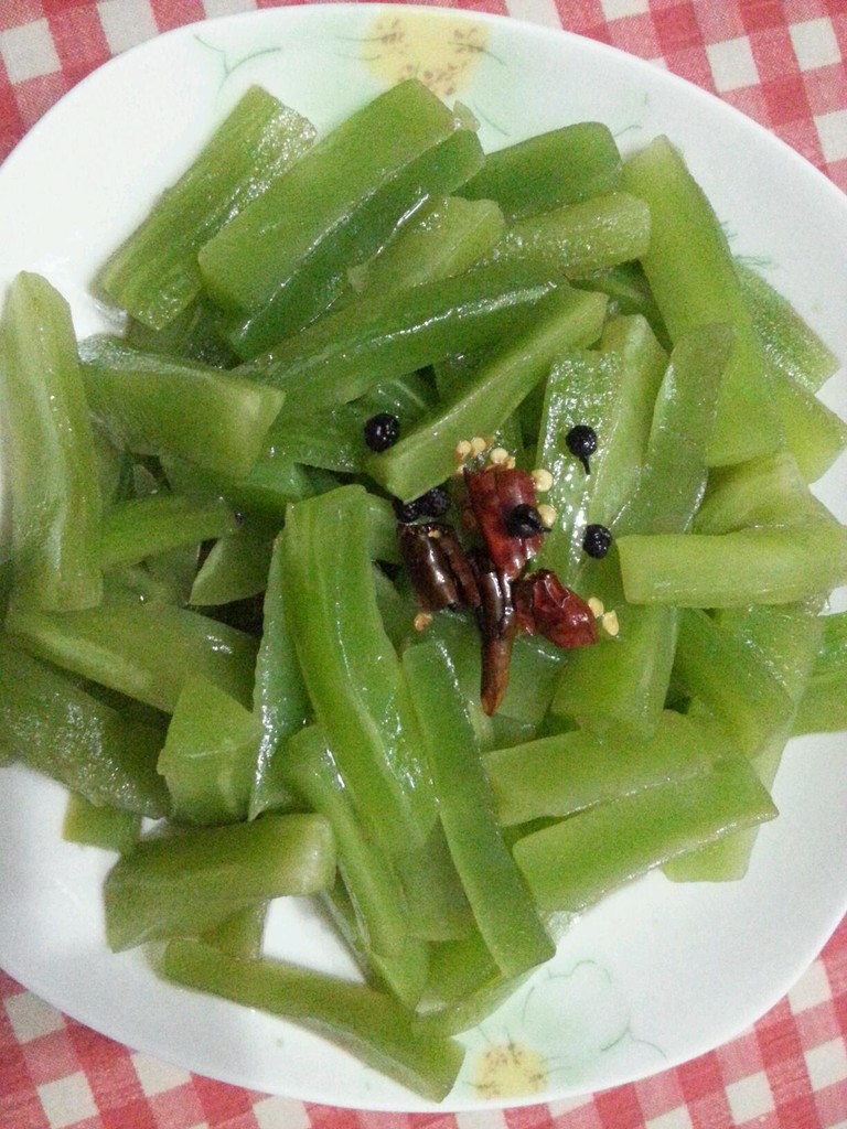 炝拌莴笋的做解5