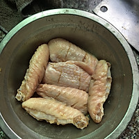 电饭锅盐焗鸡翅的做法_【图解】电饭锅盐焗鸡