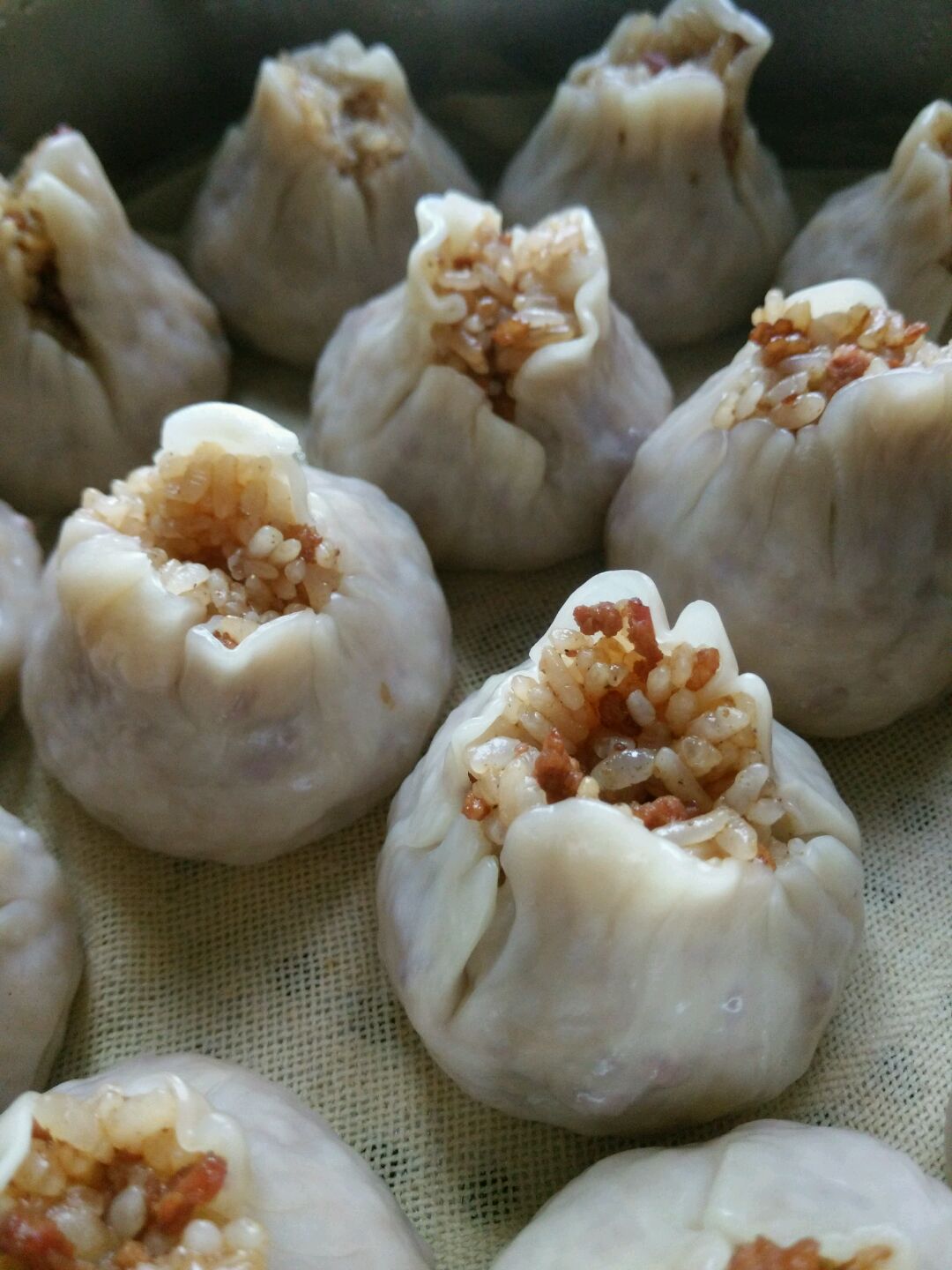 鲜肉培根烧麦的做法图解5
