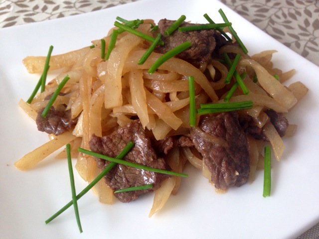 牛肉炒白萝卜丝