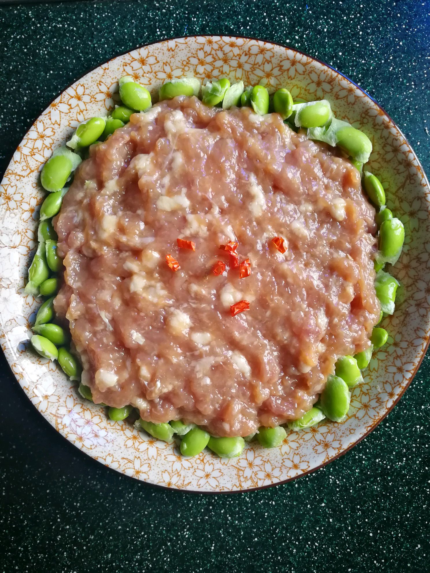 毛豆蒸肉饼子