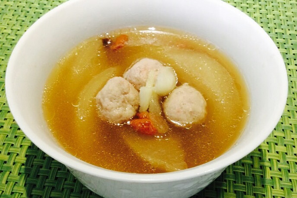 百合雪梨肉丸汤