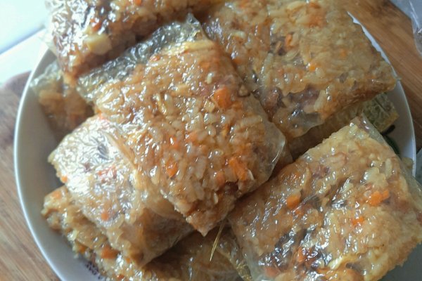 五彩糯米饭团的做法