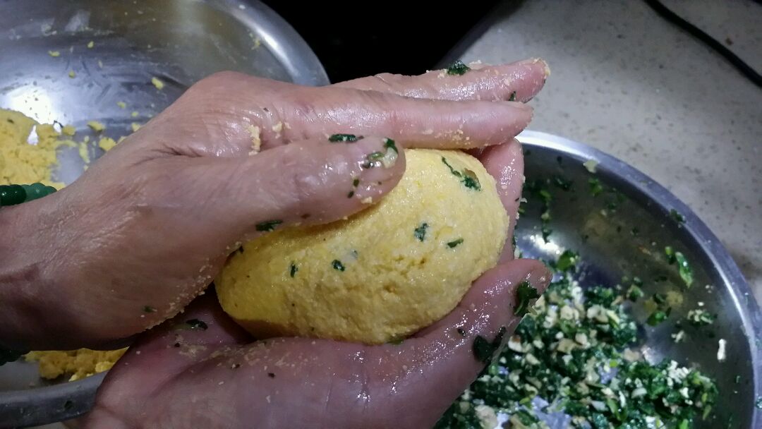 棒子面菜饽饽