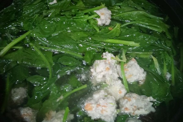 菠菜串丸子