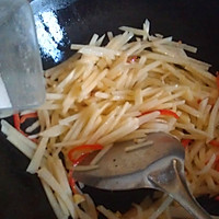 牛肉末炒凉薯丝的做法<!-- 图解7 -->